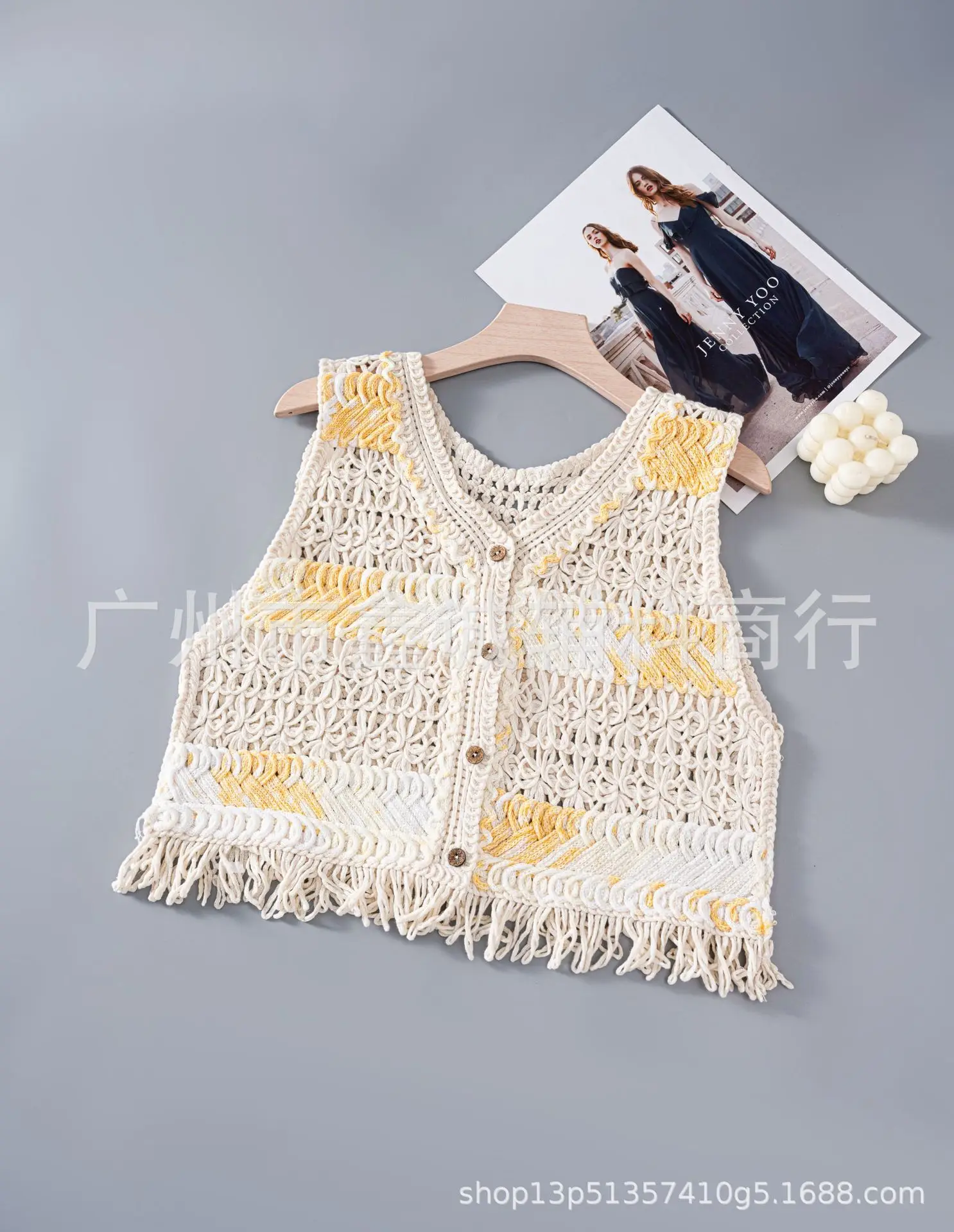 New Retro Ethnic Knitted Vest Women's Hollow Design