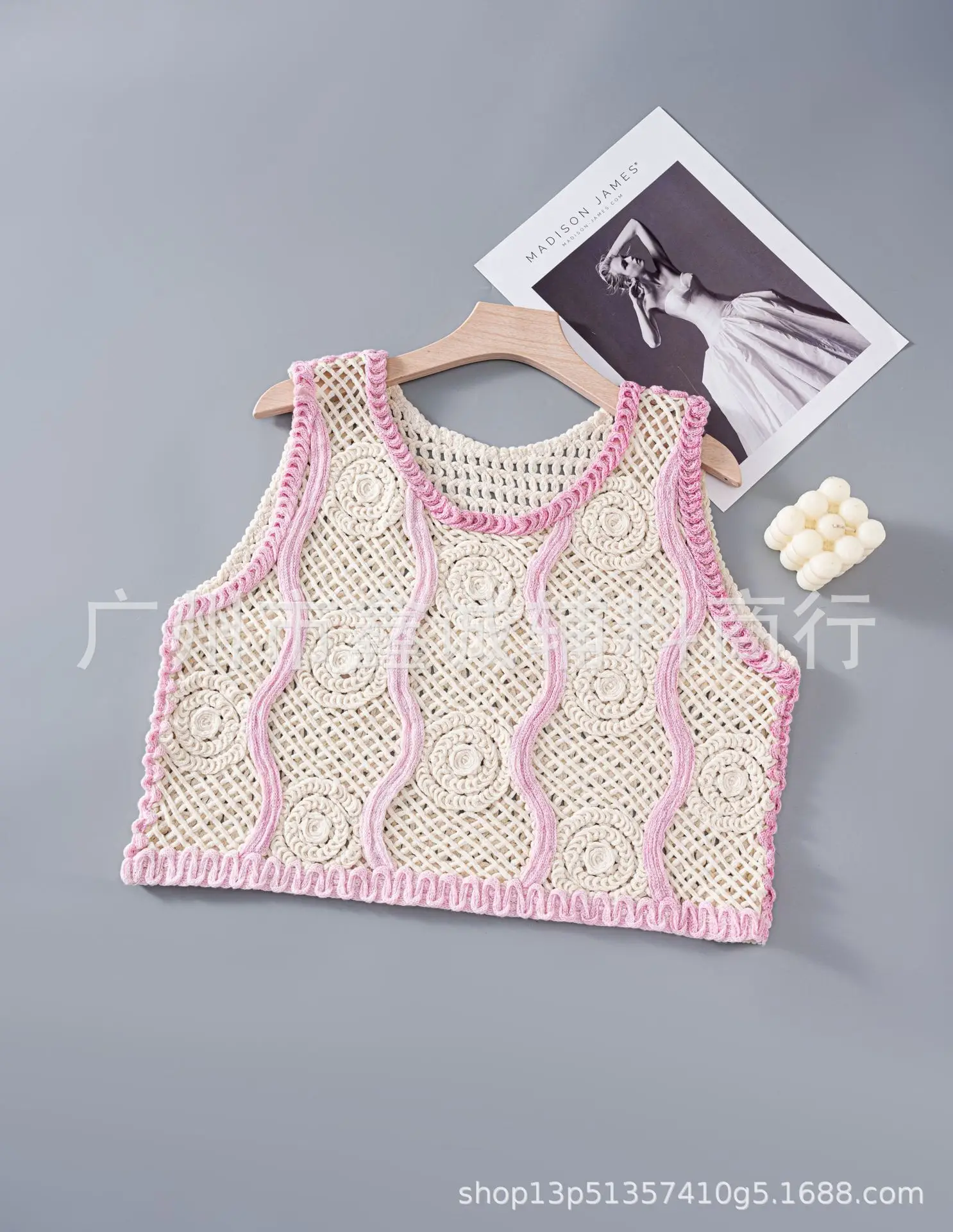 New Retro Ethnic Knitted Vest Women's Hollow Design