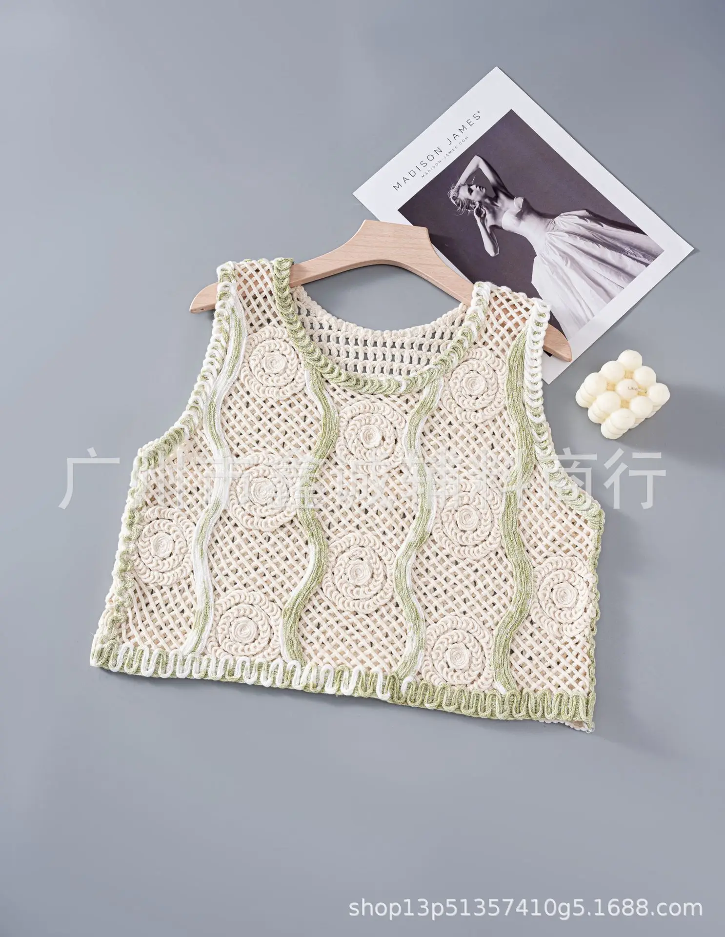 New Retro Ethnic Knitted Vest Women's Hollow Design