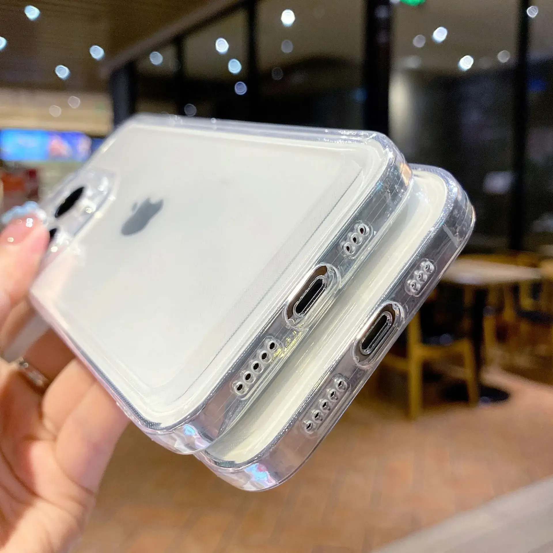 Transparent iPhone 17 Pro Case with 3 Camera Lens & Anti-Fall Protection - Image 7