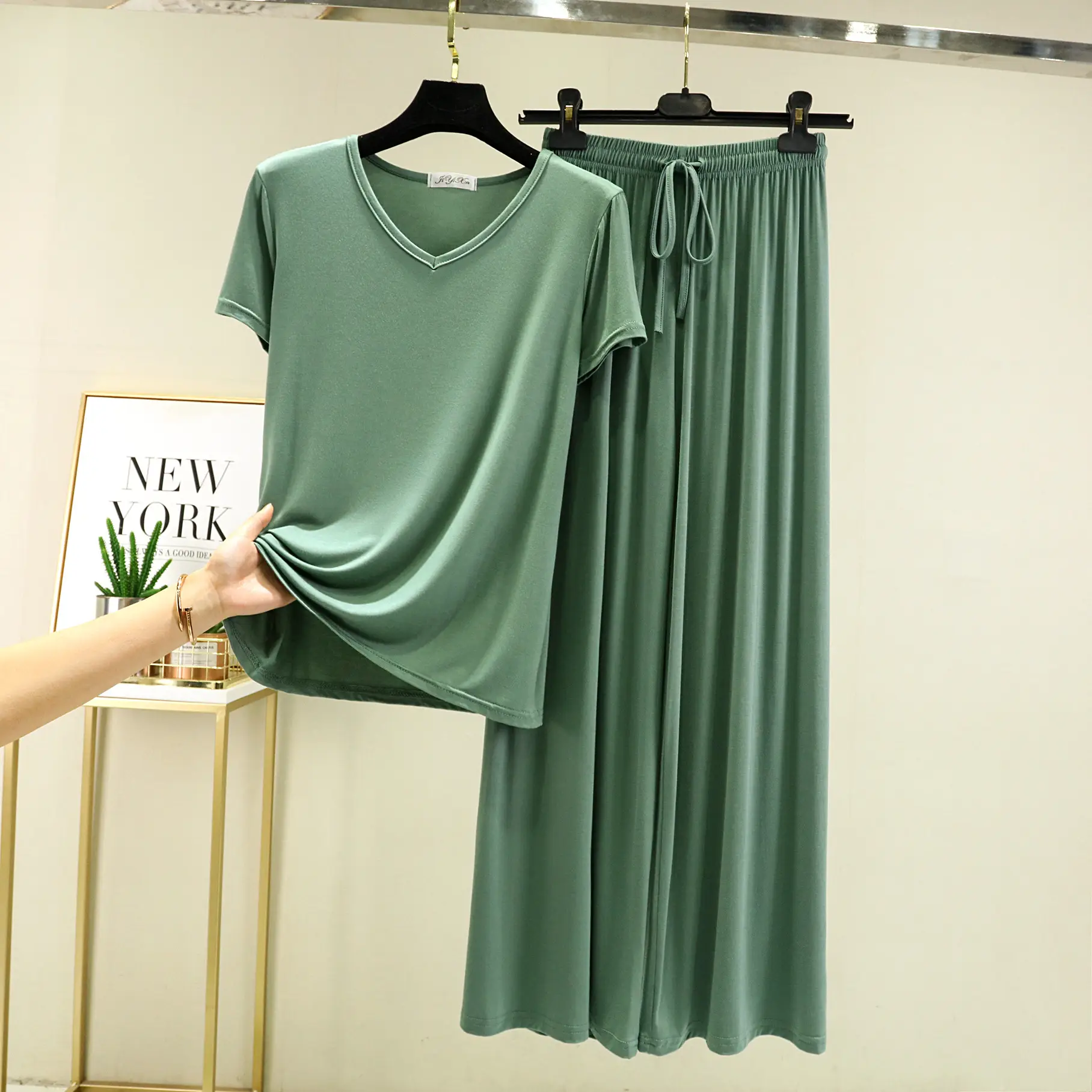 Green Modal 2-Piece Women's Summer Set - Image 4
