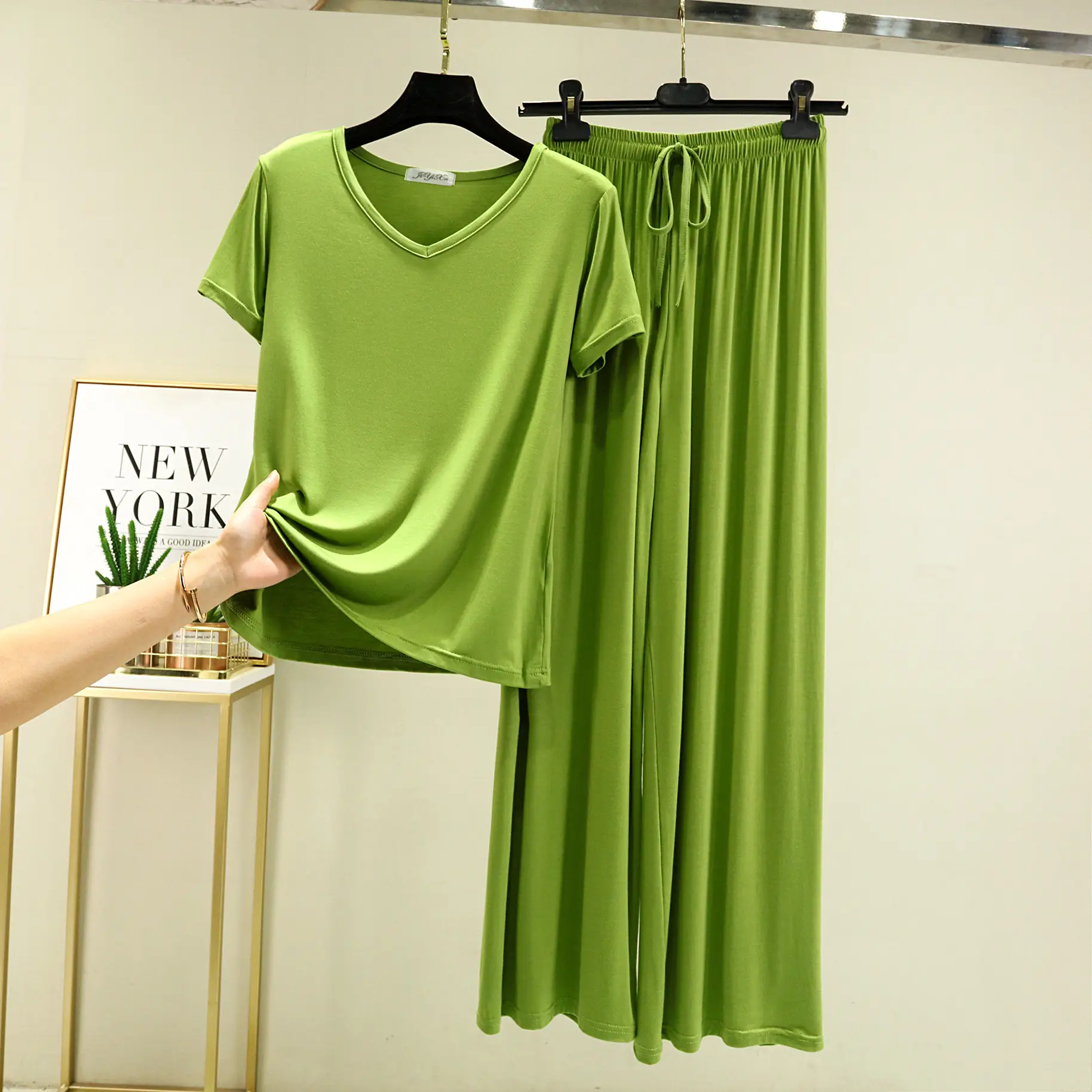 Green Modal 2-Piece Women's Summer Set - Image 5