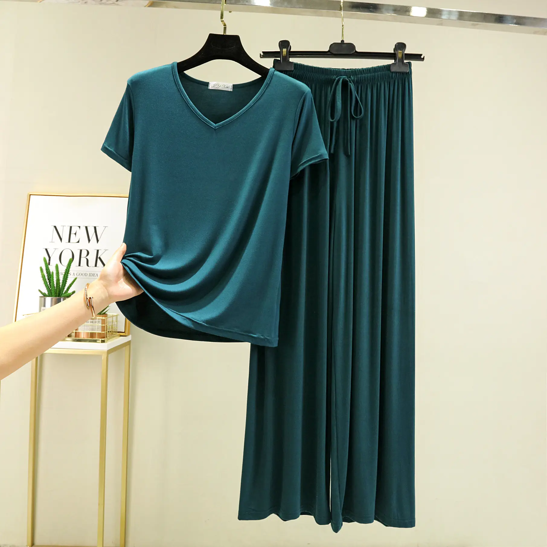 Green Modal 2-Piece Women's Summer Set - Image 6