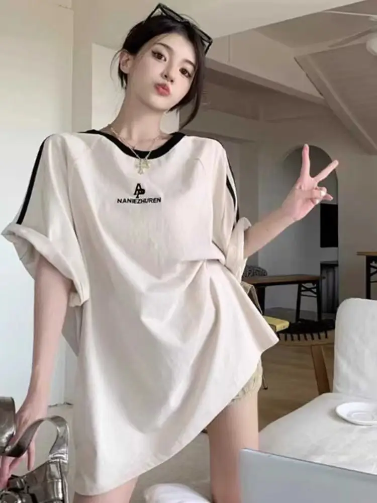 Women Oversized Black T-Shirt with Print - Image 6