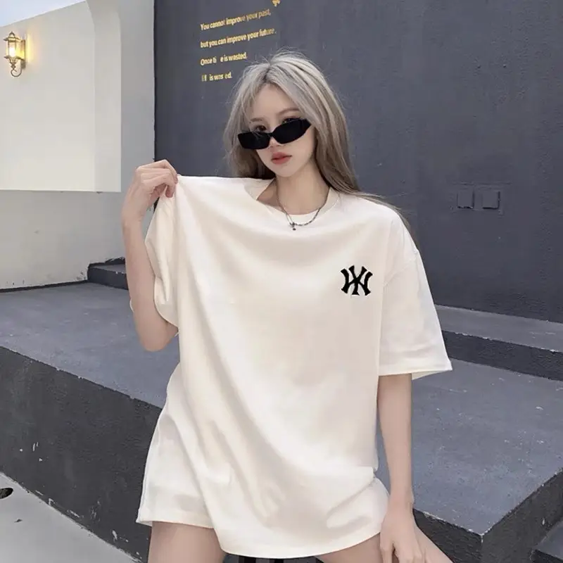 Women Oversized Black T-Shirt with Print - Image 8