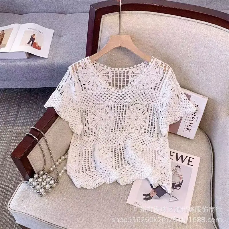 Women's Sweet Small Hollow Crochet Lace Short Sleeve Top