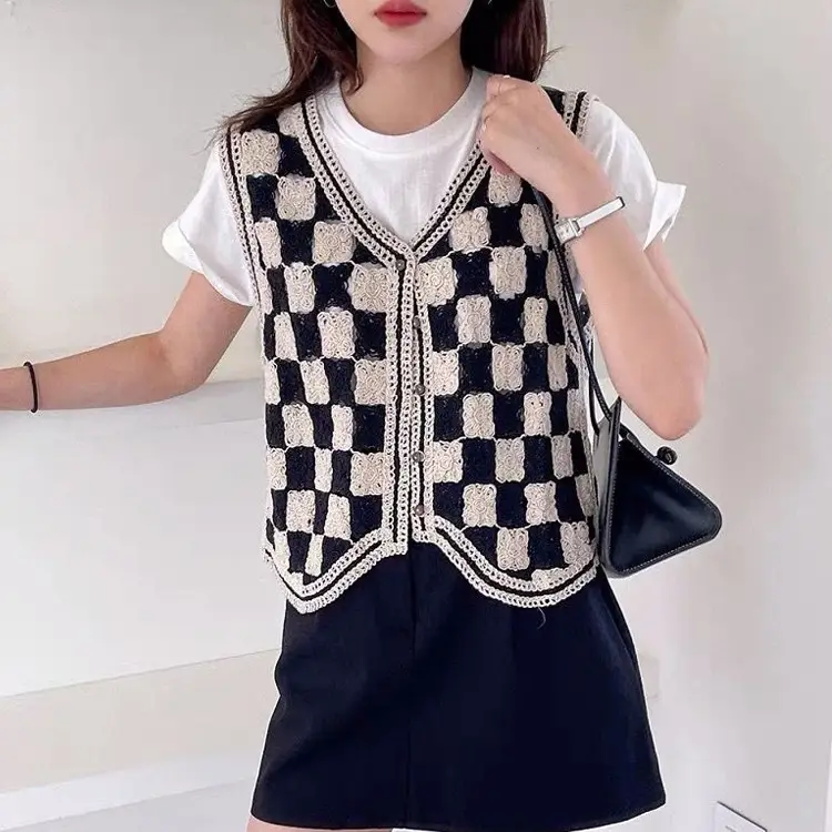 Beige Beaded Crochet Knitted Vest Women's Hollow Design