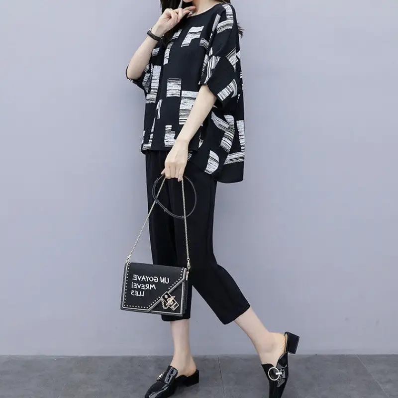 Large Size Women's Black White Patterned 2-Piece Suit