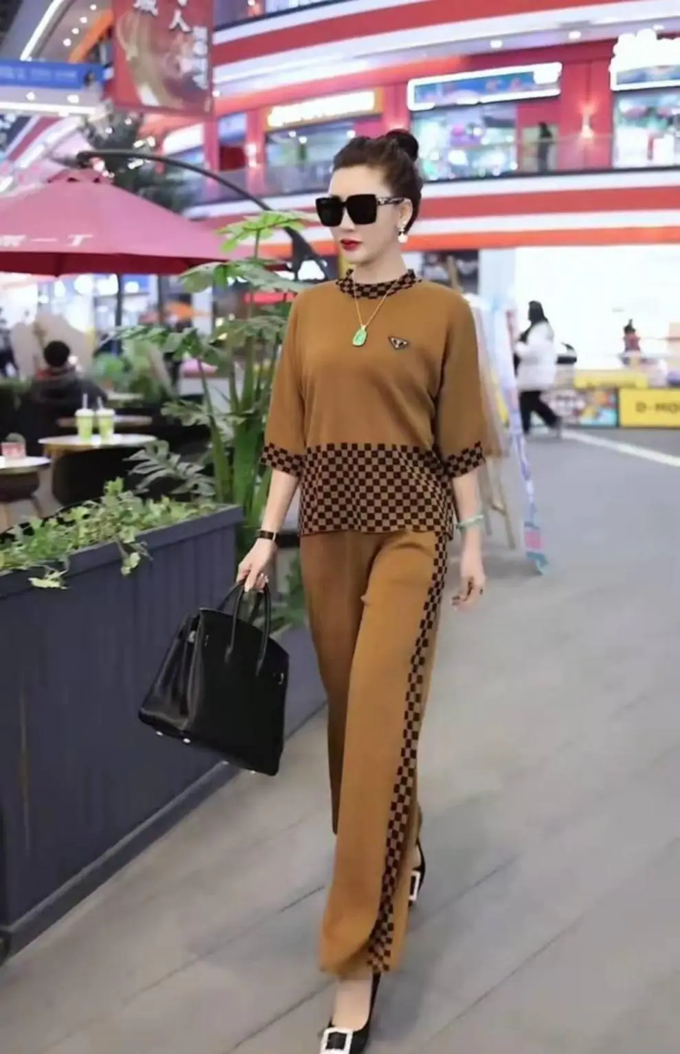 2025 Women's European Two-Piece Suit Brown Black Slim Plaid — feature 14