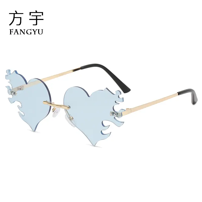 Heart-Shaped Sunglasses for Men Women Purple