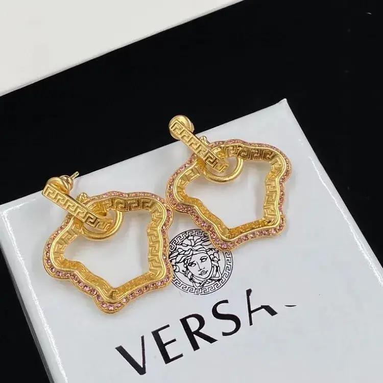 Golden Retro Beauty Earrings with Pink Stones for Women - Image 5