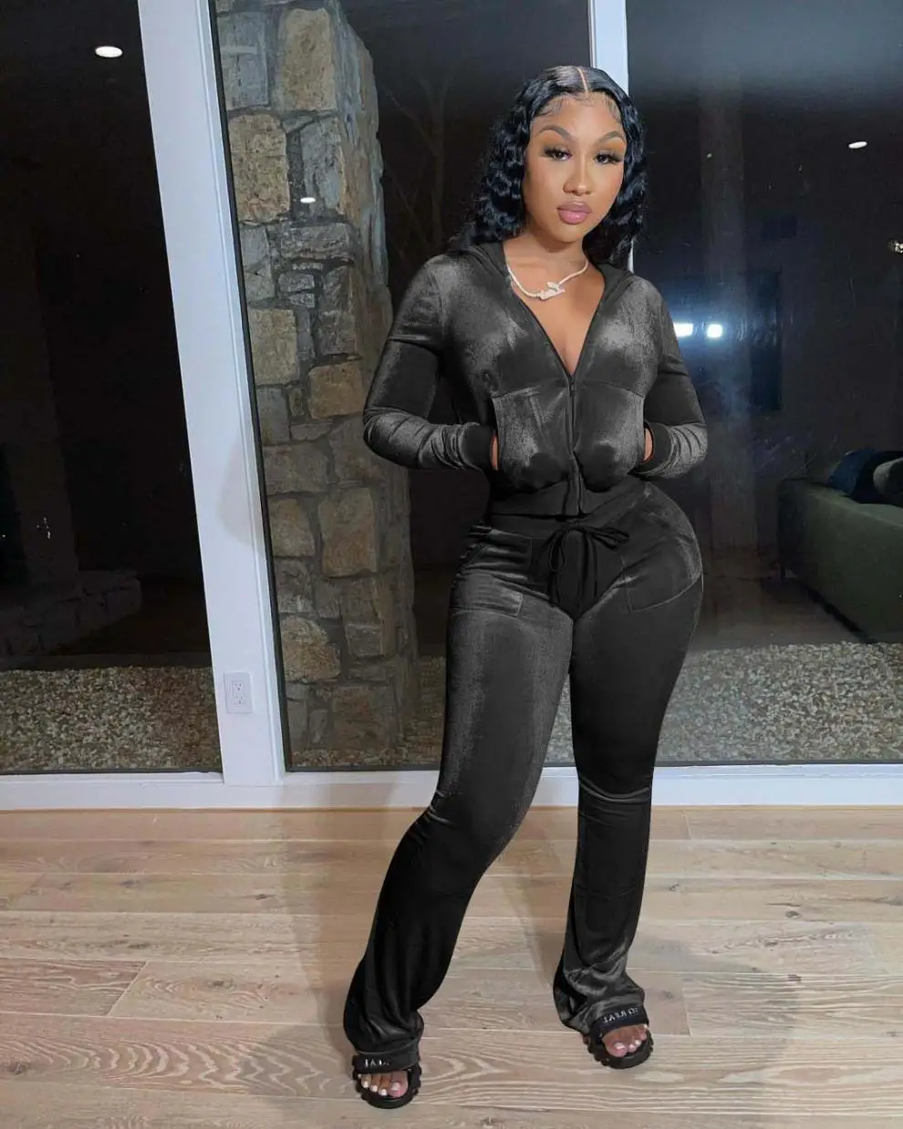 Brown Velvet 2-Piece Hooded Zipper Set for Women — feature 8