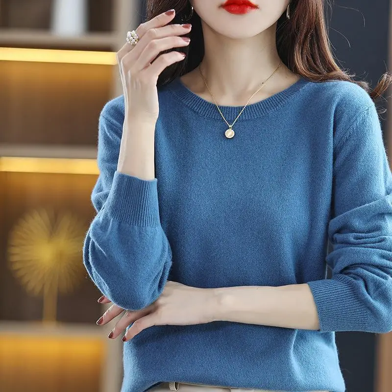 Women Wool Blended Round Neck Sweater Light Green