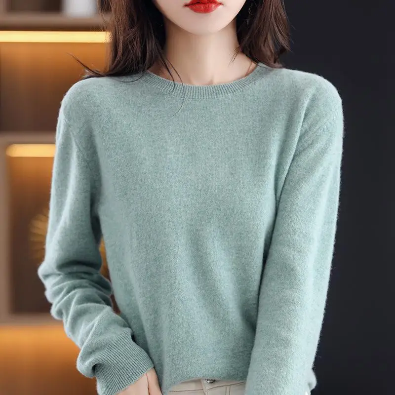 Women Wool Blended Round Neck Sweater Light Green