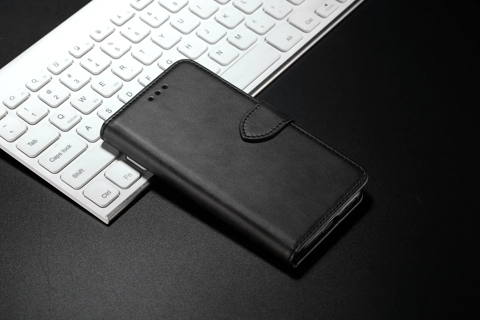 Calfskin iPhone 17 Wallet Case 8Plus Protective Cover — feature 67