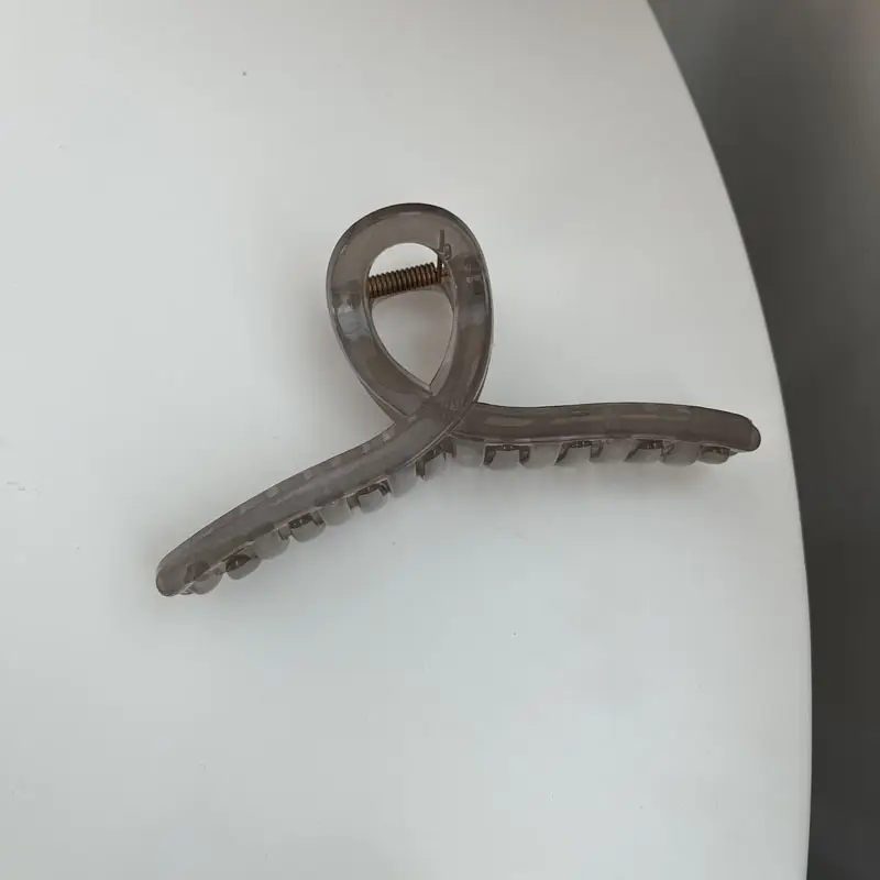 Brown Shark Clip for Hair and Head Bath - Image 5