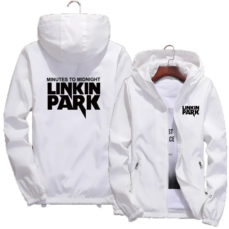 Men Red Hooded Windbreaker Jacket Large 2022 — feature 10