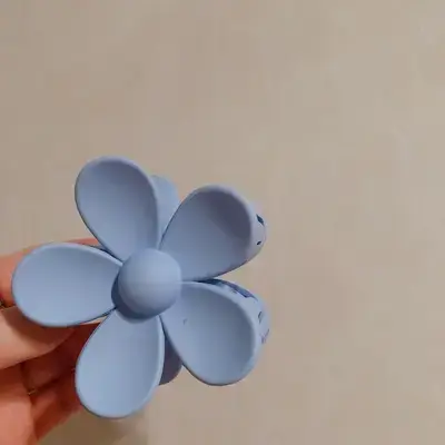 Flower Hair Clip Women's 2022 New Shark Hair Clip - Image 4