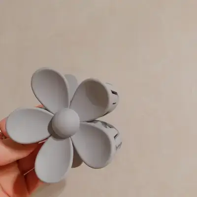 Flower Hair Clip Women's 2022 New Shark Hair Clip - Image 7