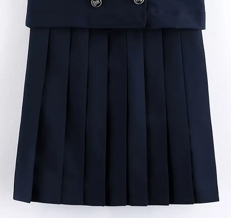 Basic Black Pleated Skirt for Women — feature 2