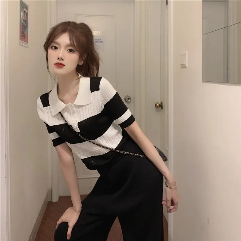 Women Retro Western Lapel T-Shirt Black White Striped — feature 5
