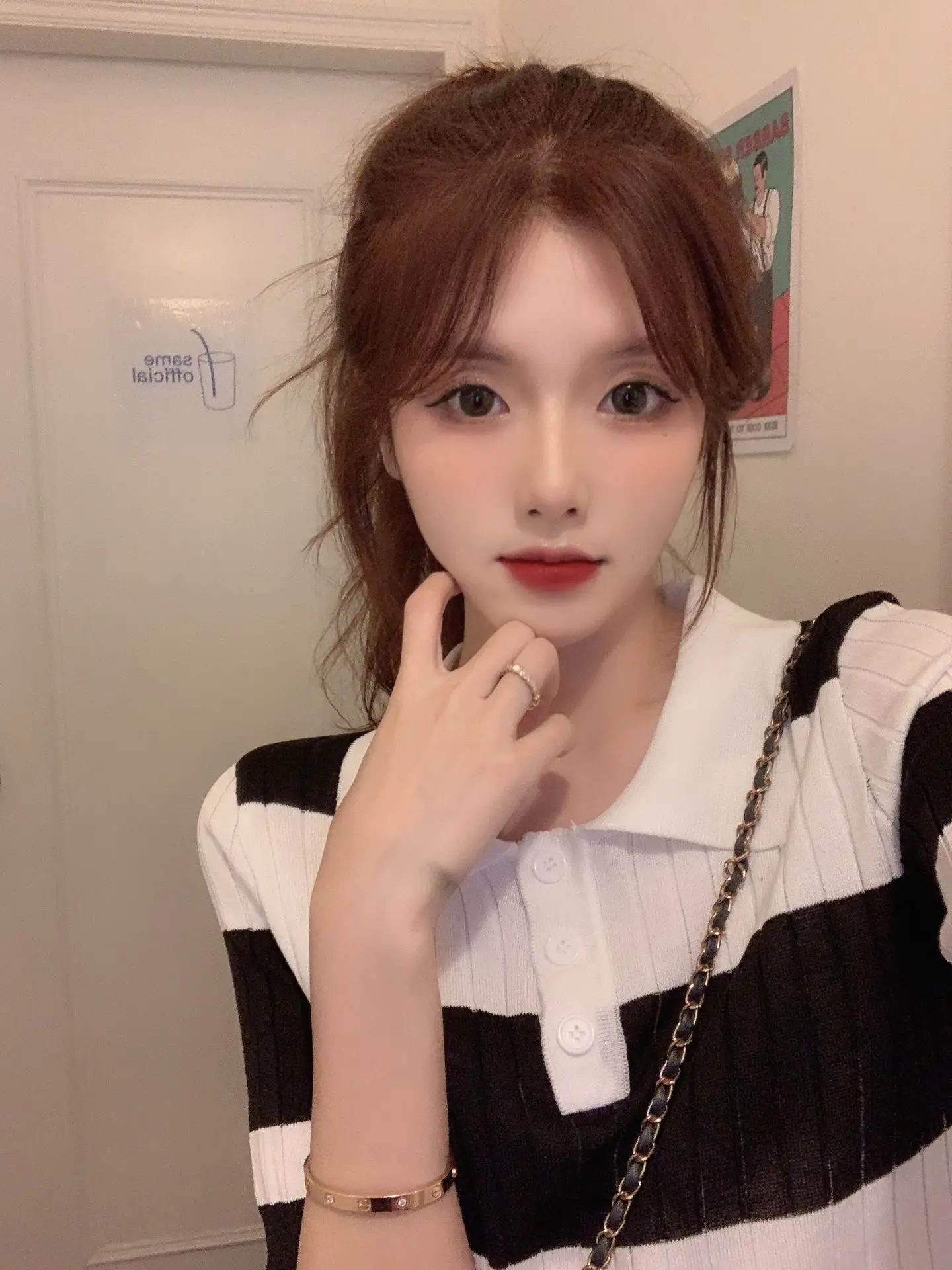 Women Retro Western Lapel T-Shirt Black White Striped — feature 7