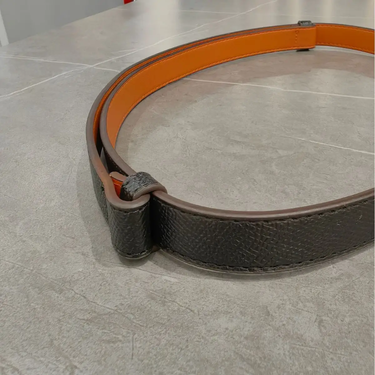 Women's Adjustable Leather Belt with Adjustable Buckle - Image 5