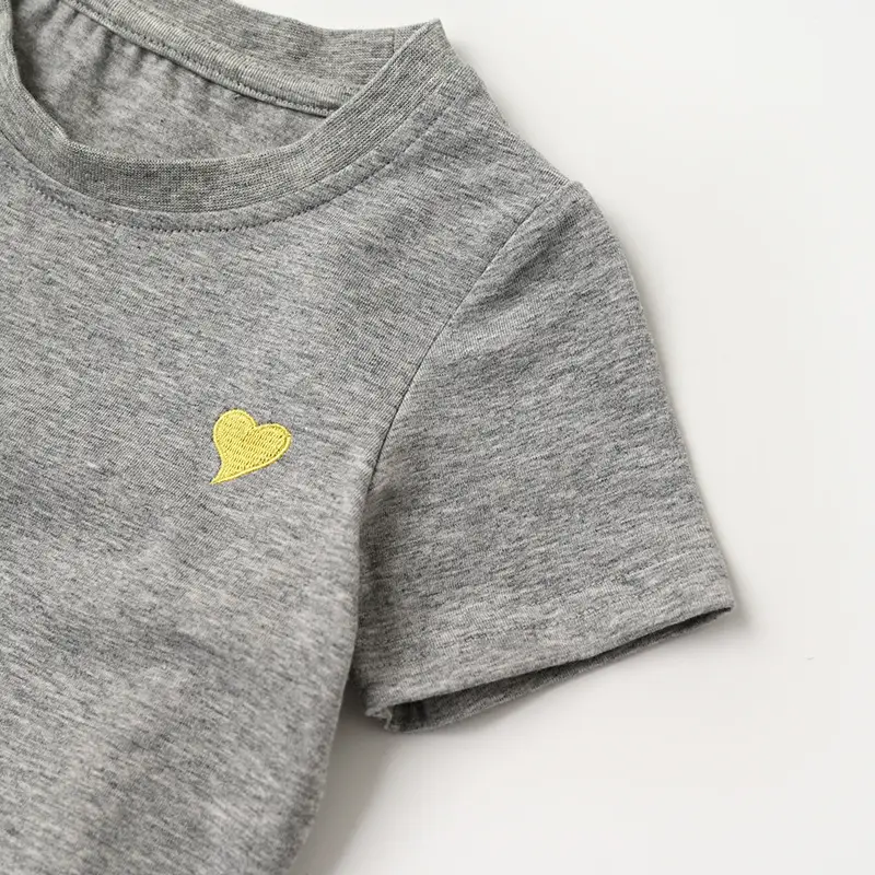 Men Grey Heart Print T-Shirt Small — feature 20