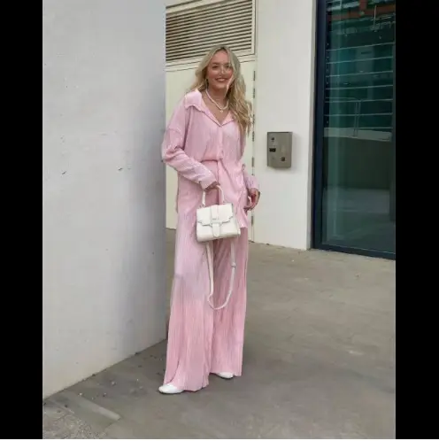 White Loose Pleated Suit for Women Spring Summer 2024 - Image 2