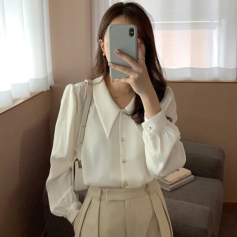 Black Pointed Collar Shirt with Long Sleeves