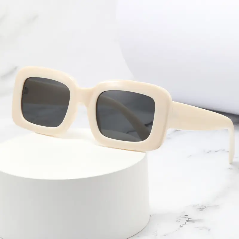 Women's Pink Gradient Sunscreen Sunglasses Wholesale - Image 13