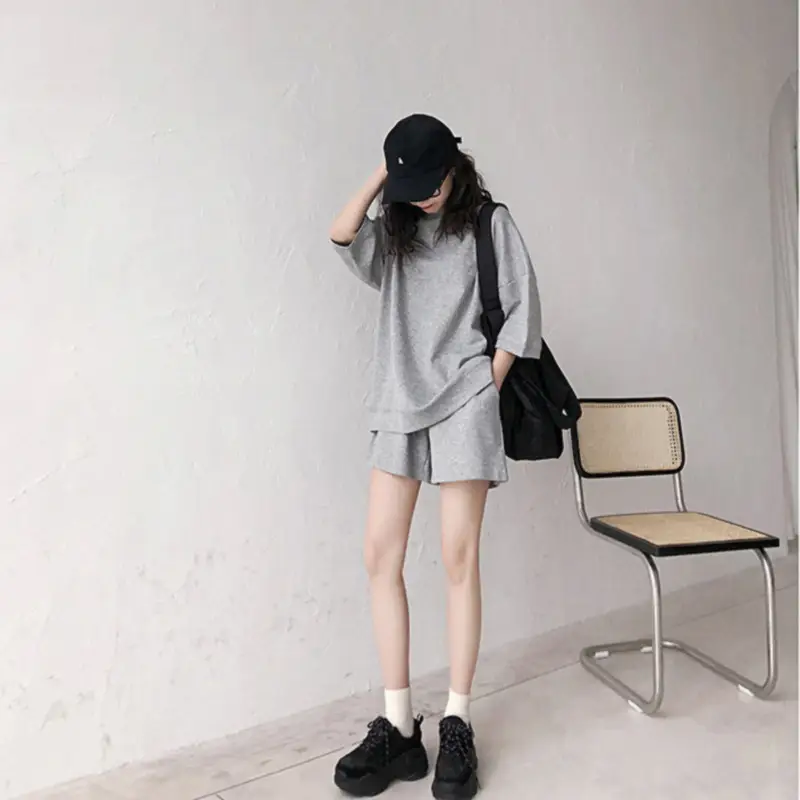 Women's 2025 Grey Casual Shorts Set with Cap - Image 7