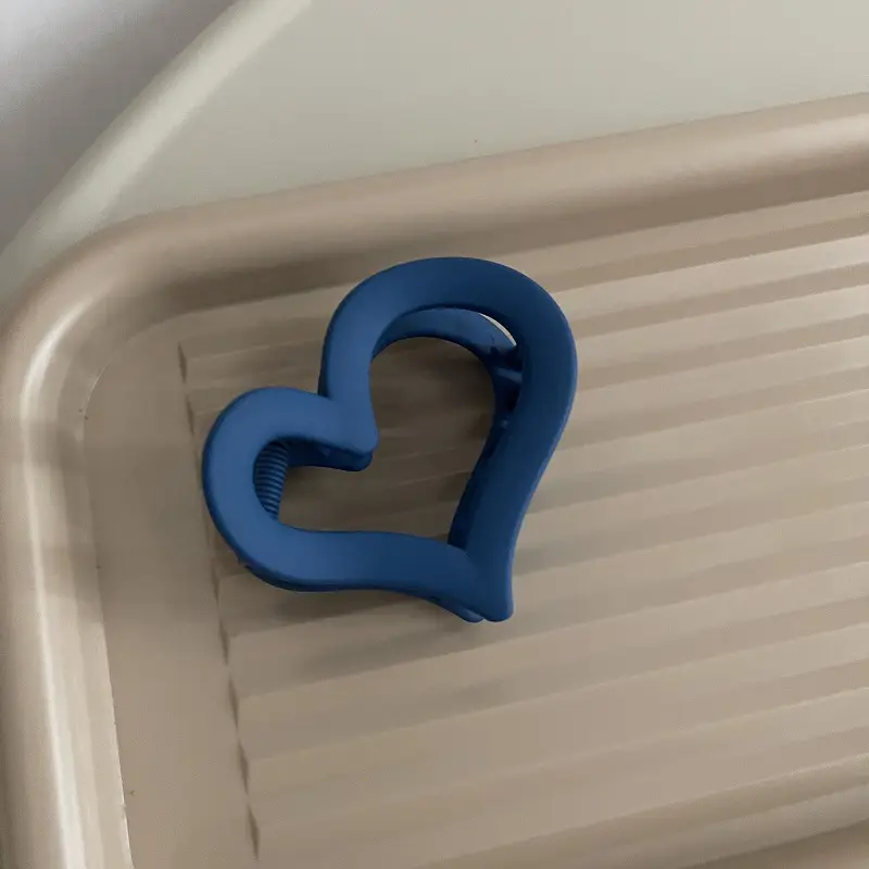 Frosted Heart Hairpin Clip for All Occasions - Image 5