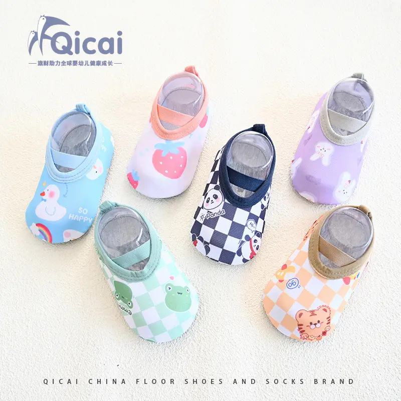 Baby Walking Shoes Red Panda Checkered Soft Soles
