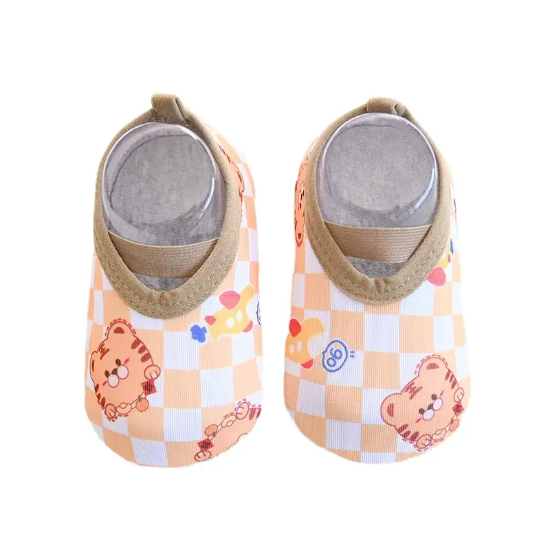 Baby Walking Shoes Red Panda Checkered Soft Soles