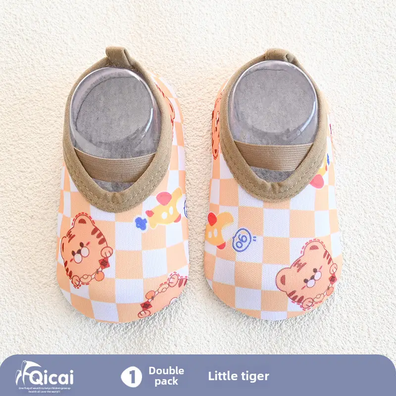 Baby Walking Shoes Red Panda Checkered Soft Soles