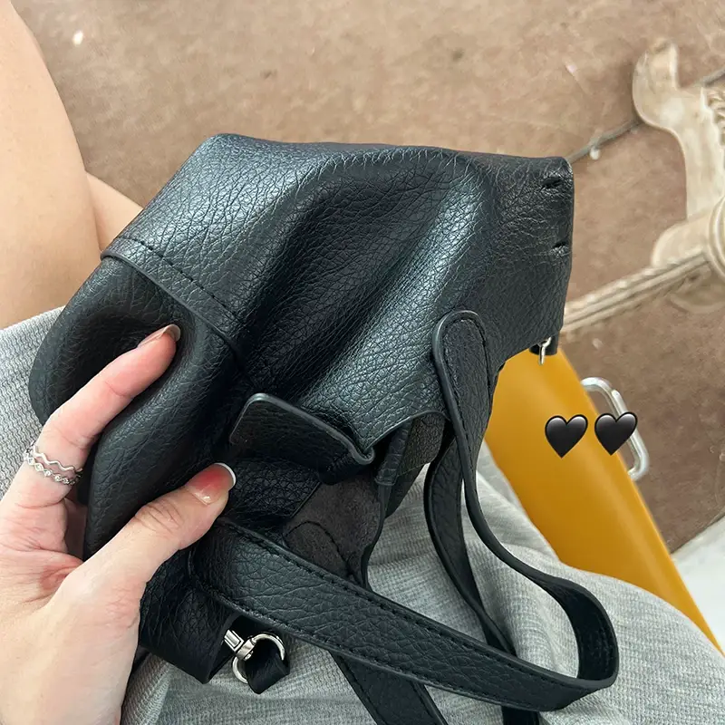 2026 New Korean Style Soft Texture Single-Shoulder Bucket Bag — feature 17