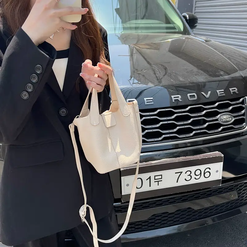 2026 New Korean Style Soft Texture Single-Shoulder Bucket Bag — feature 19