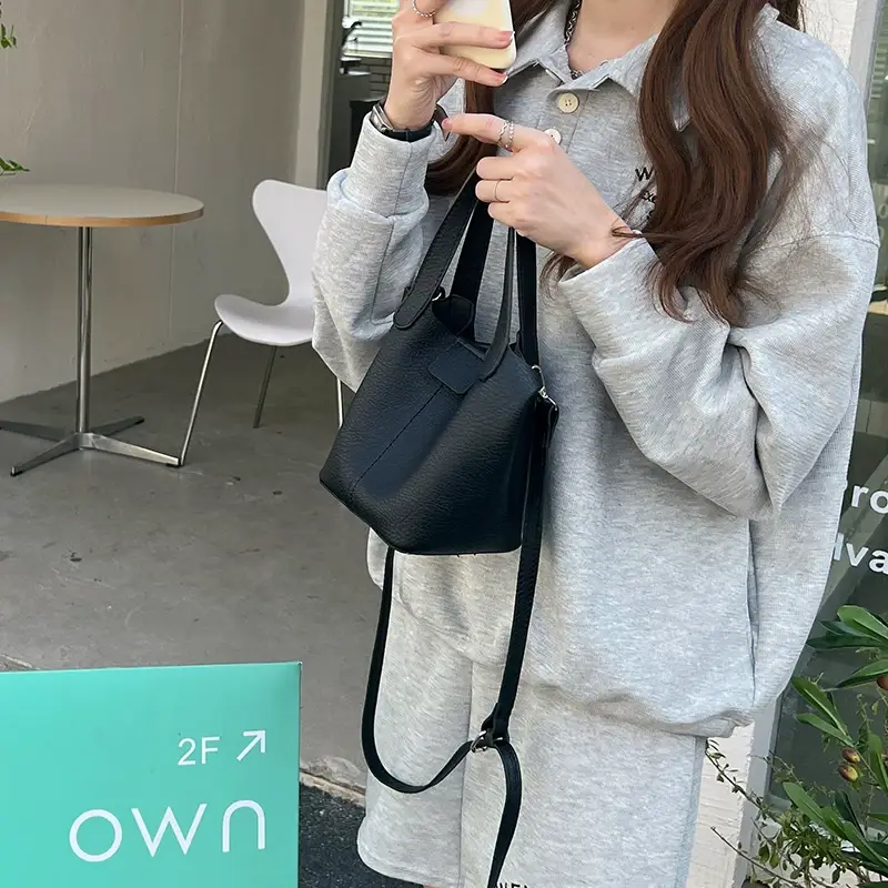 2026 New Korean Style Soft Texture Single-Shoulder Bucket Bag — feature 26