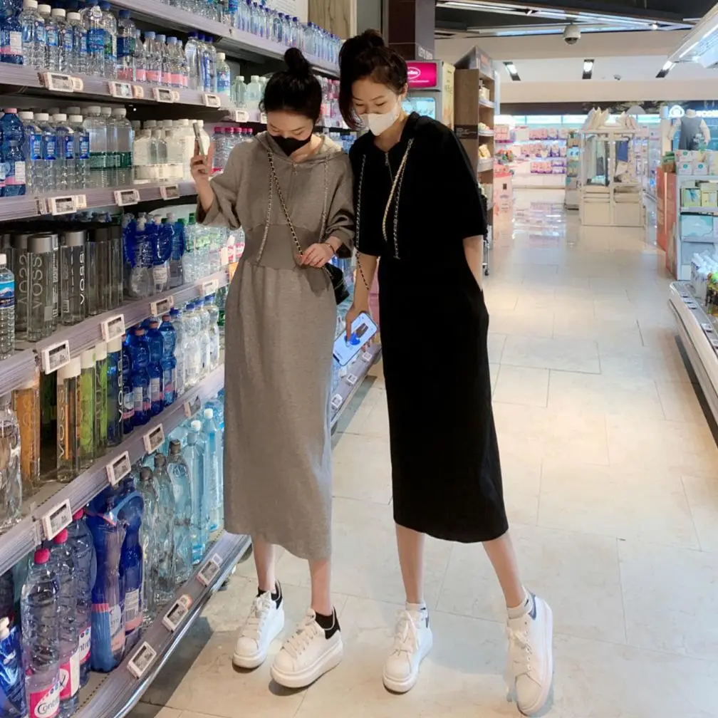 Black Hooded Knee Length Dress for Women 2023 — feature 8