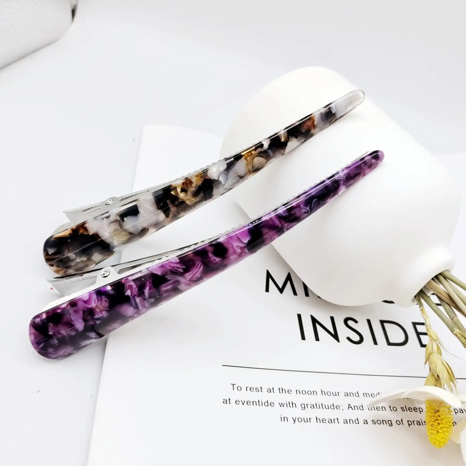 Large Horn Clip Back Hair Clip Shark Design Wholesale - Image 9