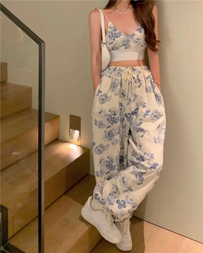 Elegant Blue Floral Tie-Dyed 2-Piece Suit — feature 3