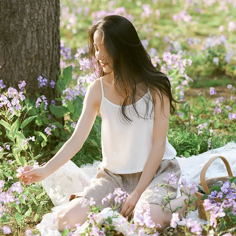 Women's White Long Sleeve V-Neck Vest Summer Wear - Image 5