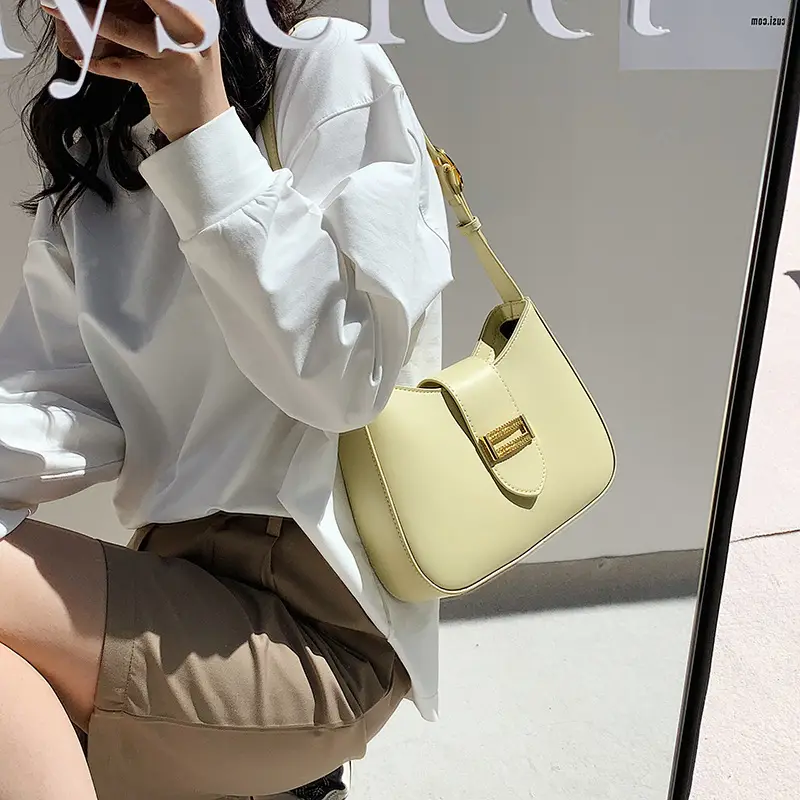 Women Crossbody Bag Beige Gold Plated Shoulder Bag