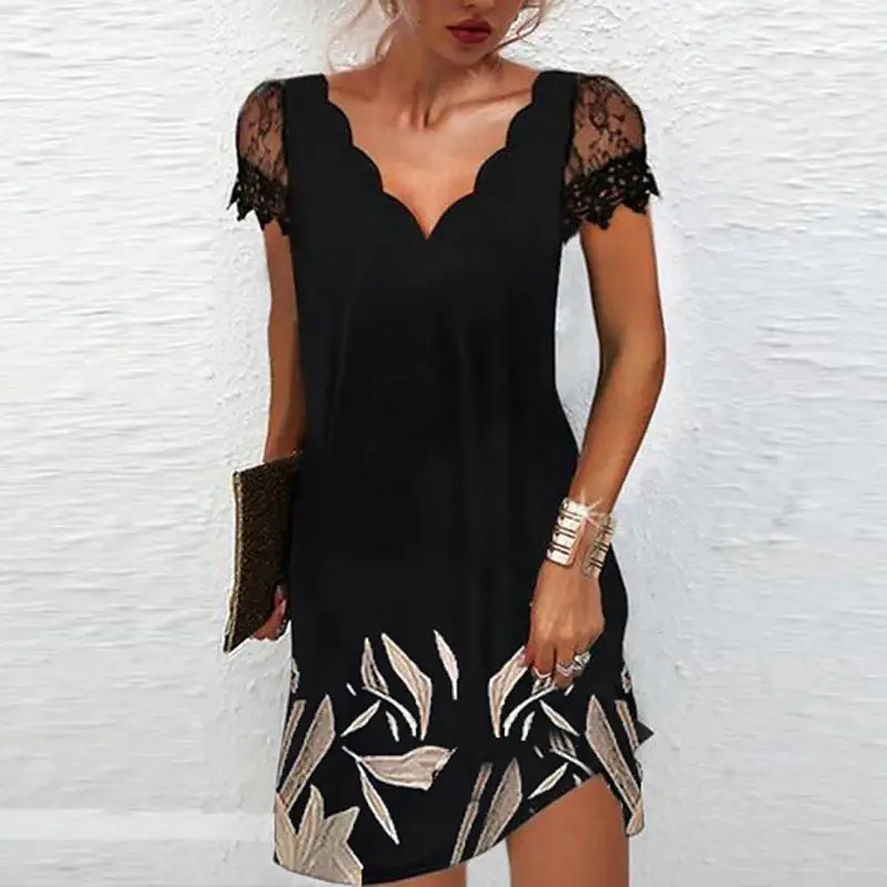 Black Floral Lace Short Sleeve Plus Size Dress - Image 5