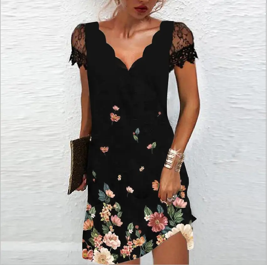 Black Floral Lace Short Sleeve Plus Size Dress - Image 3