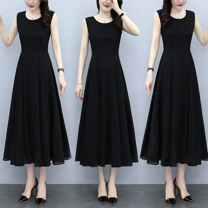 Black Sleeveless French Style Dress for Women - Image 3