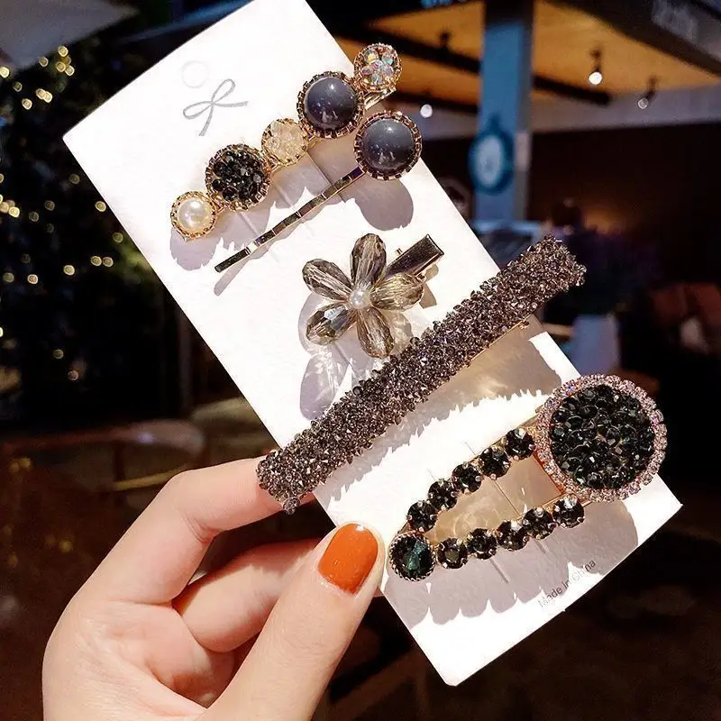 Pearl Hairpin Set for Women with Blue Flowers & Glitter Accents — feature 5