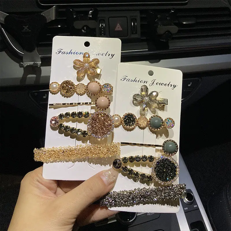 Pearl Hairpin Set for Women with Blue Flowers & Glitter Accents — feature 8