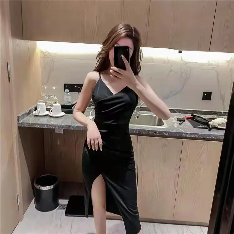 Black V-Neck Slim Fit High Split Sling Dress — feature 12